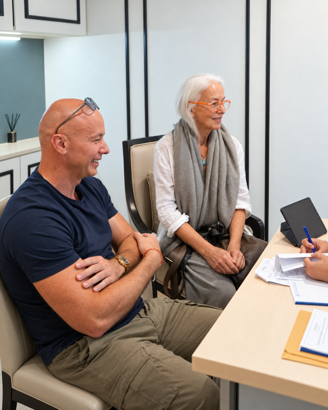 LINNA physician speaking with a patient during treatment